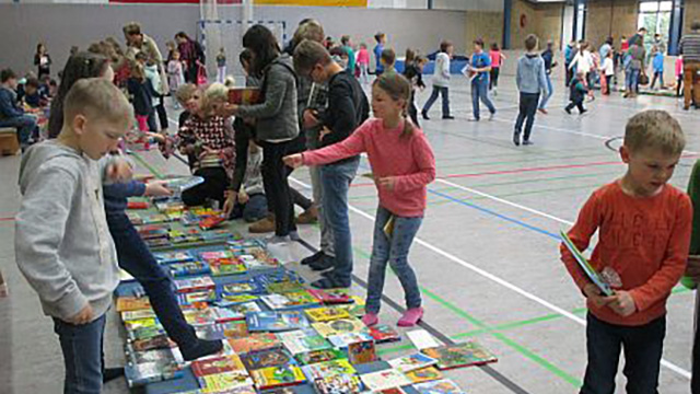 Bücherflohmarkt